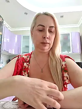 Snapshot of HotJanet chatting on February 14, 2025, 12:57 pm HotJanet online show from February 14, 2025, 12:57 pm