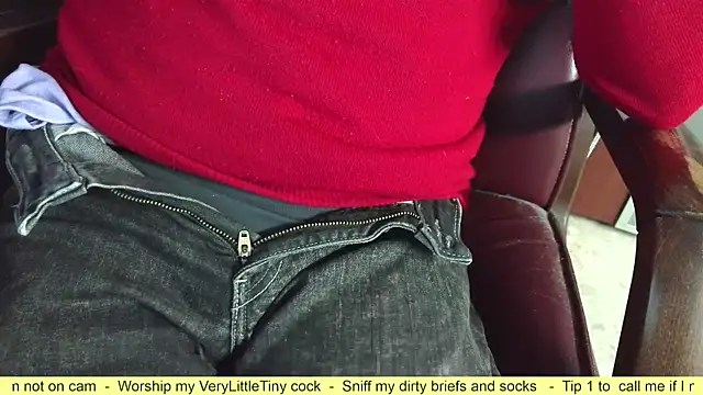 smoothandtiny online show from October 4, 2025, 6:37 am