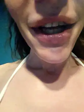 Snapshot of Luna_Kitanna chatting on April 26, 2026, 11:51 am Luna Kitanna online show from April 26, 2026, 11:51 am