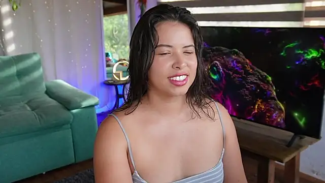 Snapshot of Kozzy_ chatting on May 6, 2026, 10:03 pm Kozzy online show from May 6, 2026, 10:03 pm