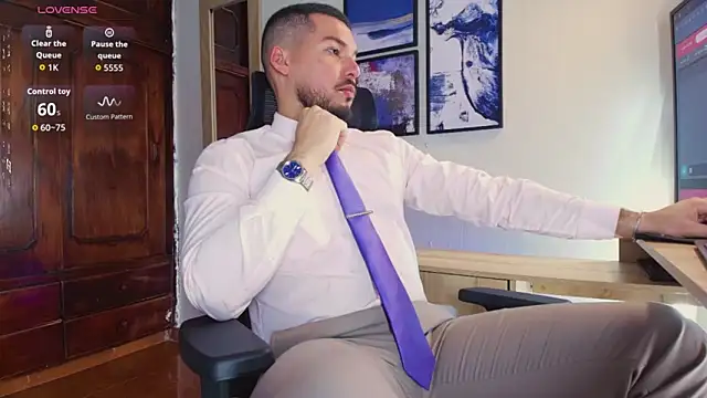 Snapshot of HenryBenso chatting on October 28, 2025, 7:57 pm HenryBenso online show from October 28, 2025, 7:57 pm