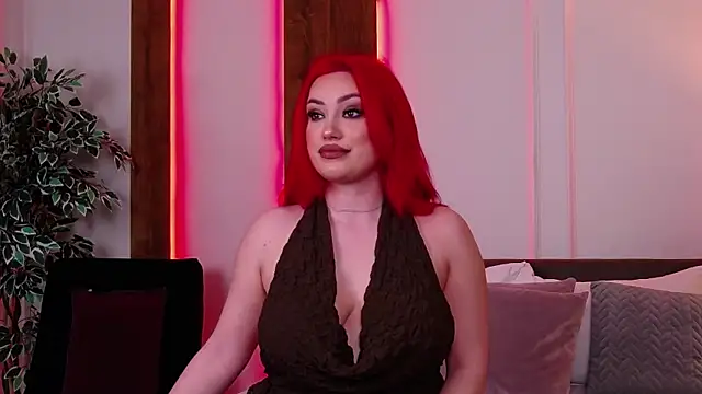 Snapshot of EmyHilton chatting on February 16, 2026, 6:12 am EmyHilton online show from February 16, 2026, 6:12 am