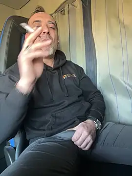 Snapshot of dzhakar chatting on February 18, 2025, 11:33 am dzhakar online show from February 18, 2025, 11:33 am