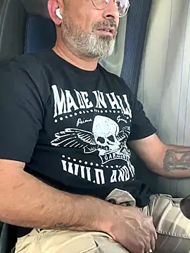 Snapshot of dzhakar chatting on October 16, 2025, 11:29 am dzhakar online show from October 16, 2025, 11:29 am