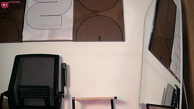 aidaadams online show from March 7, 2026, 10:54 am