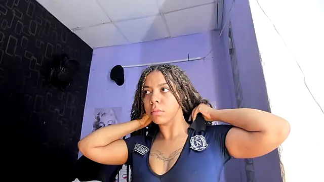 Snapshot of Alika01 chatting on March 16, 2025, 1:27 pm Alika01 online show from March 16, 2025, 1:27 pm