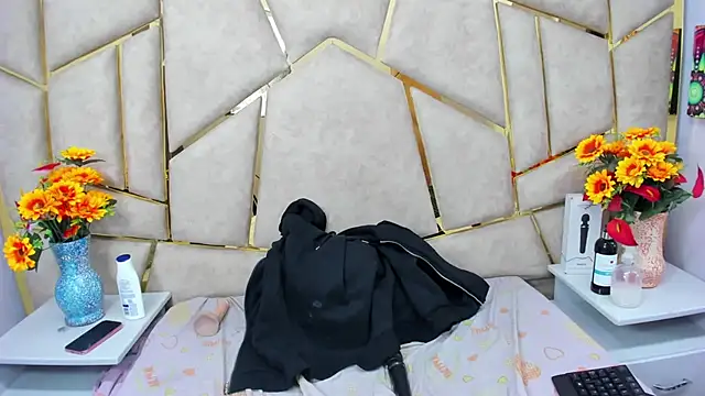 Kloe Candy1 online show from October 4, 2025, 5:09 am