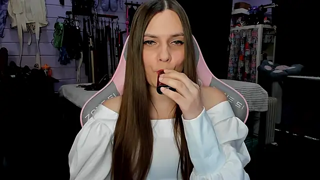 Snapshot of Stroynyash chatting on February 26, 2025, 6:26 pm Stroynyash online show from February 26, 2025, 6:26 pm