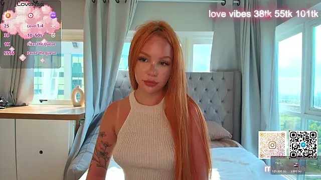 Snapshot of Tracy-Taylor chatting on January 14, 2026, 7:06 pm Tracy-Taylor online show from January 14, 2026, 7:06 pm