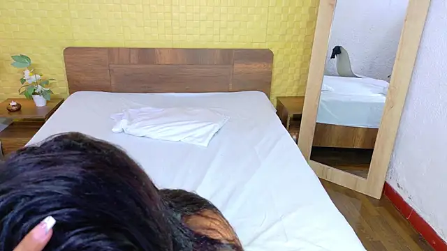 Mrs booty online show from October 9, 2025, 2:39 pm