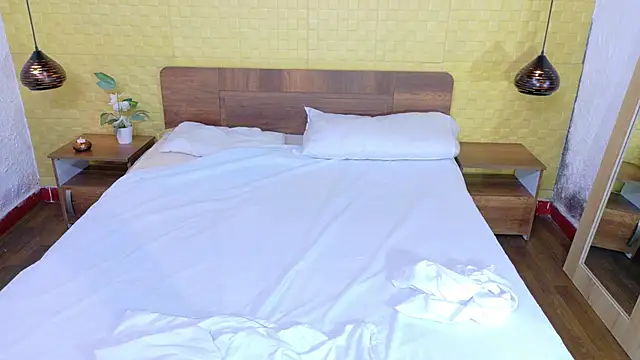 Mrs booty online show from September 29, 2025, 2:01 pm