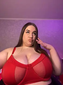 Snapshot of GabiBoobs chatting on February 14, 2025, 6:40 pm GabiBoobs online show from February 14, 2025, 6:40 pm