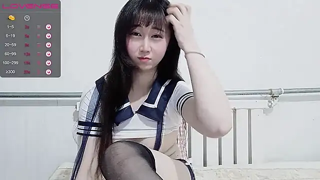 mimi-yangyang online show from February 25, 2025, 5:19 pm