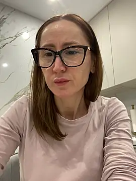 LauraDavis online show from March 5, 2026, 1:30 pm