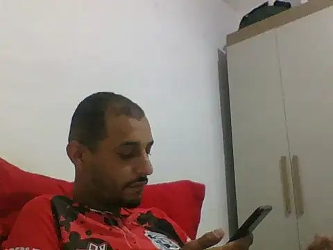 Snapshot of Pauzuudo01 chatting on October 25, 2025, 11:38 pm Pauzuudo01 online show from October 25, 2025, 11:38 pm