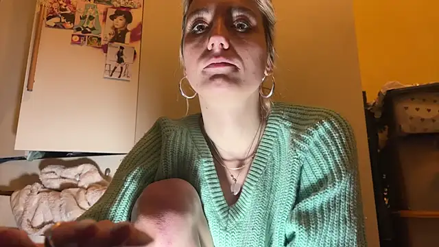 Snapshot of Monicbabe chatting on November 11, 2025, 4:46 pm Monicbabe online show from November 11, 2025, 4:46 pm