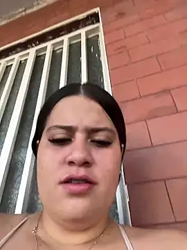 Natalia Cleark09 online show from October 5, 2025, 1:57 pm