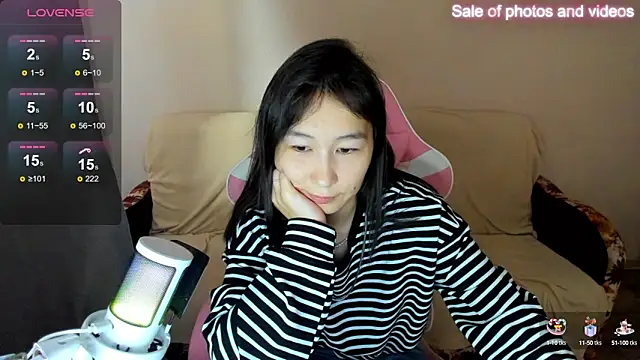 SaraXray online show from September 28, 2025, 4:19 am