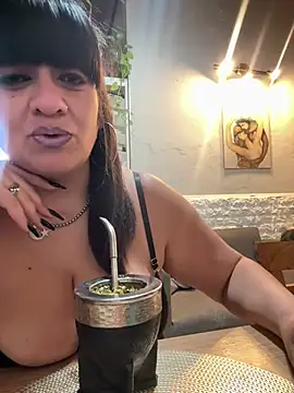 Snapshot of Sensualmente333 chatting on July 29, 2026, 1:10 pm Sensualmente333 online show from July 29, 2026, 1:10 pm