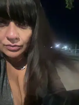 Snapshot of Sensualmente333 chatting on April 24, 2026, 2:13 am Sensualmente333 online show from April 24, 2026, 2:13 am