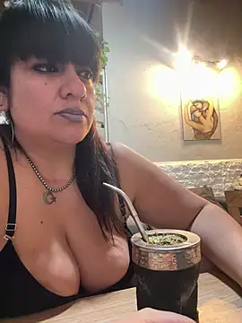 Snapshot of Sensualmente333 chatting on July 28, 2026, 12:45 pm Sensualmente333 online show from July 28, 2026, 12:45 pm