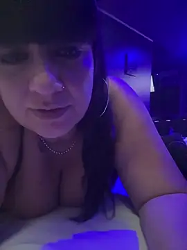 Snapshot of Sensualmente333 chatting on June 7, 2026, 10:15 pm Sensualmente333 online show from June 7, 2026, 10:15 pm