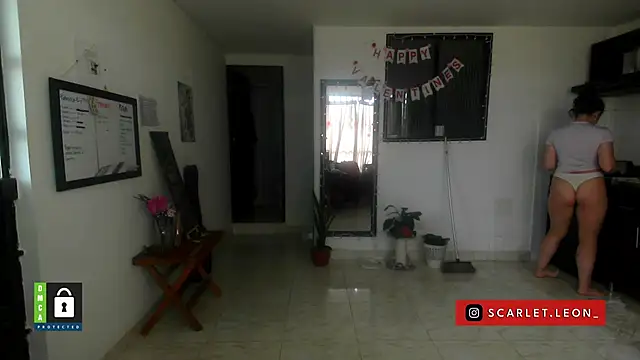 Snapshot of Scarletleon77 chatting on February 16, 2026, 4:16 pm Scarletleon77 online show from February 16, 2026, 4:16 pm