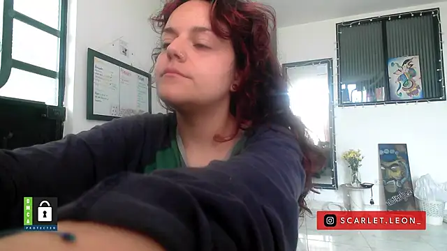 Snapshot of Scarletleon77 chatting on January 14, 2026, 4:21 pm Scarletleon77 online show from January 14, 2026, 4:21 pm