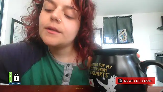 Snapshot of Scarletleon77 chatting on January 15, 2026, 3:04 pm Scarletleon77 online show from January 15, 2026, 3:04 pm