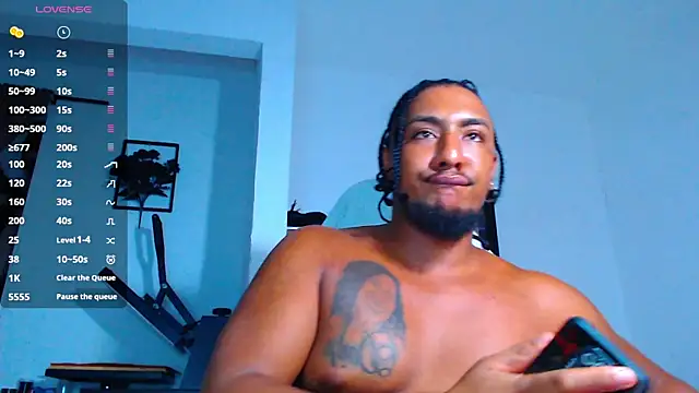 yosoy enzo2020 online show from November 11, 2025, 2:28 am