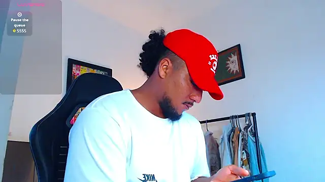 Snapshot of yosoy_enzo2020 chatting on February 28, 2026, 11:32 am yosoy enzo2020 online show from February 28, 2026, 11:32 am