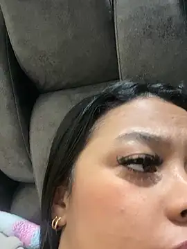 Snapshot of PUSHYLATE chatting on January 17, 2026, 5:22 am PUSHYLATE online show from January 17, 2026, 5:22 am