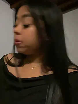 Snapshot of PUSHYLATE chatting on February 24, 2026, 2:12 am PUSHYLATE online show from February 24, 2026, 2:12 am