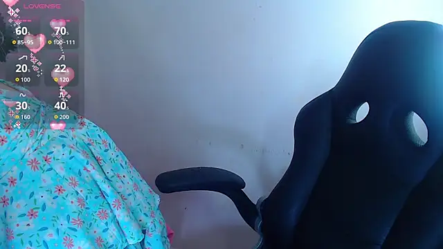 Snapshot of Erika_Stevens chatting on September 30, 2025, 3:40 pm Erika Stevens online show from September 30, 2025, 3:40 pm