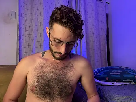 Snapshot of axel_giracr chatting on January 25, 2025, 1:10 am axel giracr online show from January 25, 2025, 1:10 am