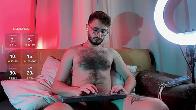 Snapshot of axel_giracr chatting on January 6, 2026, 8:02 pm axel giracr online show from January 6, 2026, 8:02 pm