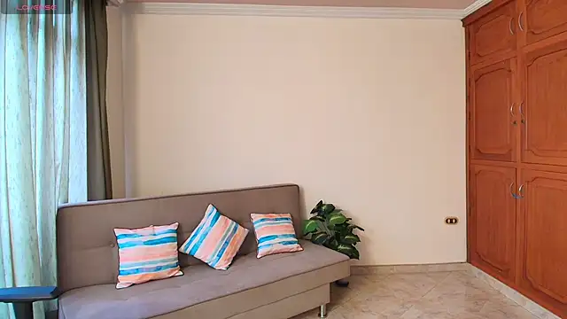 Snapshot of lili_jade222 chatting on November 8, 2025, 12:31 pm lili jade222 online show from November 8, 2025, 12:31 pm