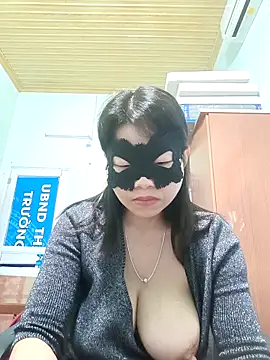 Anna Toy19 online show from November 23, 2025, 3:27 am