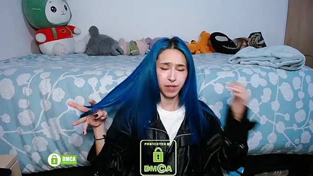 dakota senju online show from December 17, 2024, 3:39 am