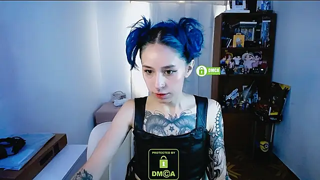 dakota senju online show from December 13, 2024, 2:38 pm