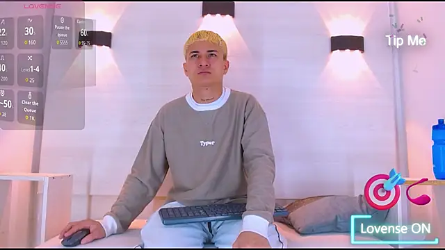 Snapshot of jeic_18 chatting on September 29, 2025, 11:49 am jeic 18 online show from September 29, 2025, 11:49 am