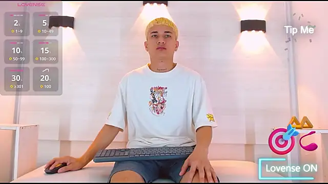 Snapshot of jeic_18 chatting on September 22, 2025, 11:16 am jeic 18 online show from September 22, 2025, 11:16 am