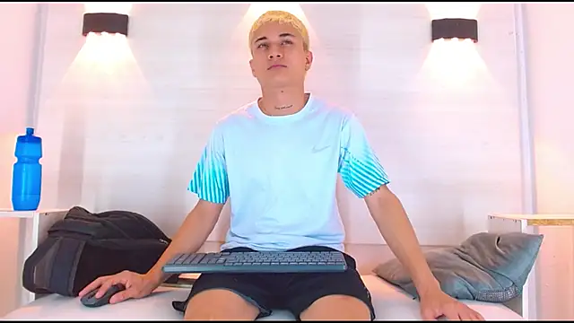 Snapshot of jeic_18 chatting on September 26, 2025, 2:46 pm jeic 18 online show from September 26, 2025, 2:46 pm