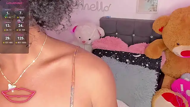 Snapshot of Tayssa_Maravilh chatting on October 16, 2025, 12:19 am Tayssa Maravilh online show from October 16, 2025, 12:19 am