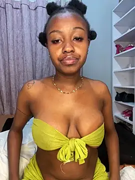 hot daily online show from November 8, 2025, 12:03 am