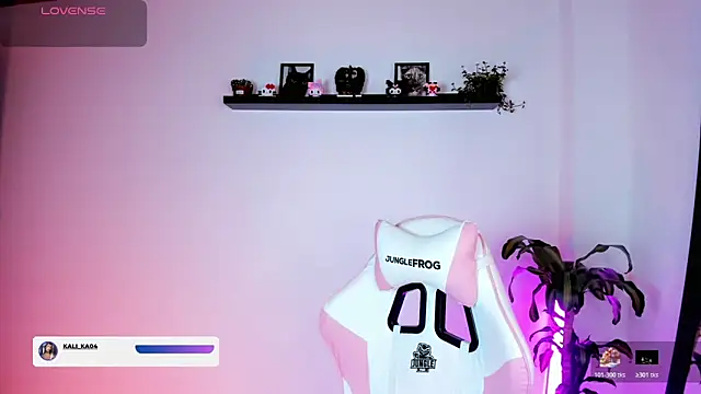 Snapshot of kali_ka_ chatting on October 21, 2025, 6:07 pm kali ka online show from October 21, 2025, 6:07 pm