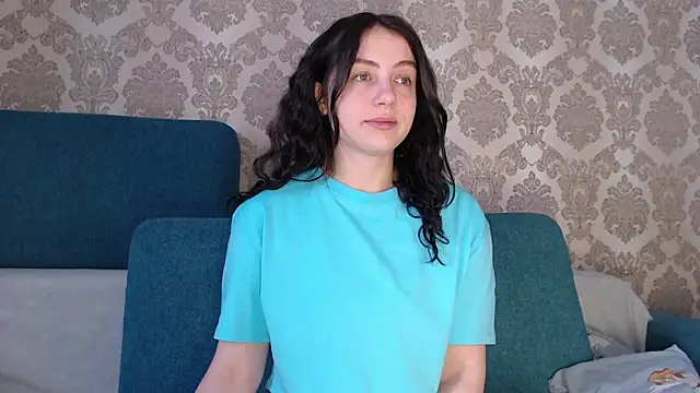 Louise Lavender online show from March 5, 2025, 8:21 am