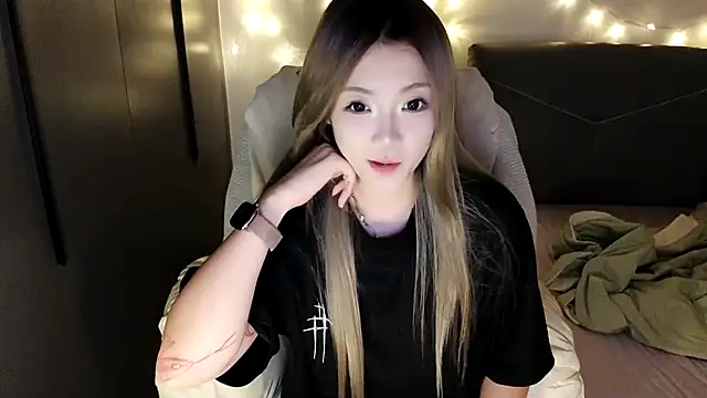 Snapshot of Jennie-007 chatting on September 10, 2025, 5:45 pm Jennie-007 online show from September 10, 2025, 5:45 pm