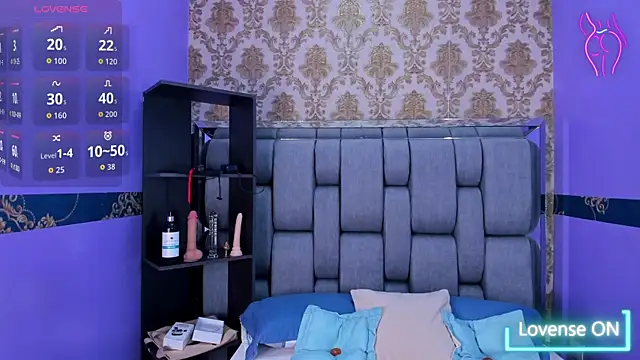 Lila Pinky online show from November 2, 2025, 12:10 pm