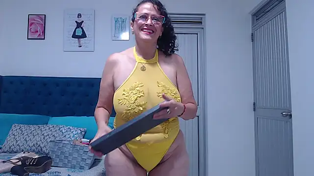 Snapshot of ClayrRosse chatting on June 7, 2026, 1:44 am ClayrRosse online show from June 7, 2026, 1:44 am